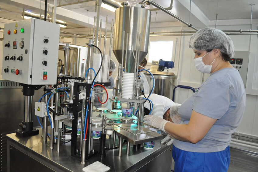 Russian scientists work on new methods of milk processing. Photo: Vladislav Vorotnikov