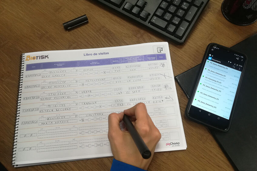 A digital pen and a smartphone can be used with a visitors  book for an easy solution to generate useful on-farm information. Photo: Carlos Piñeiro