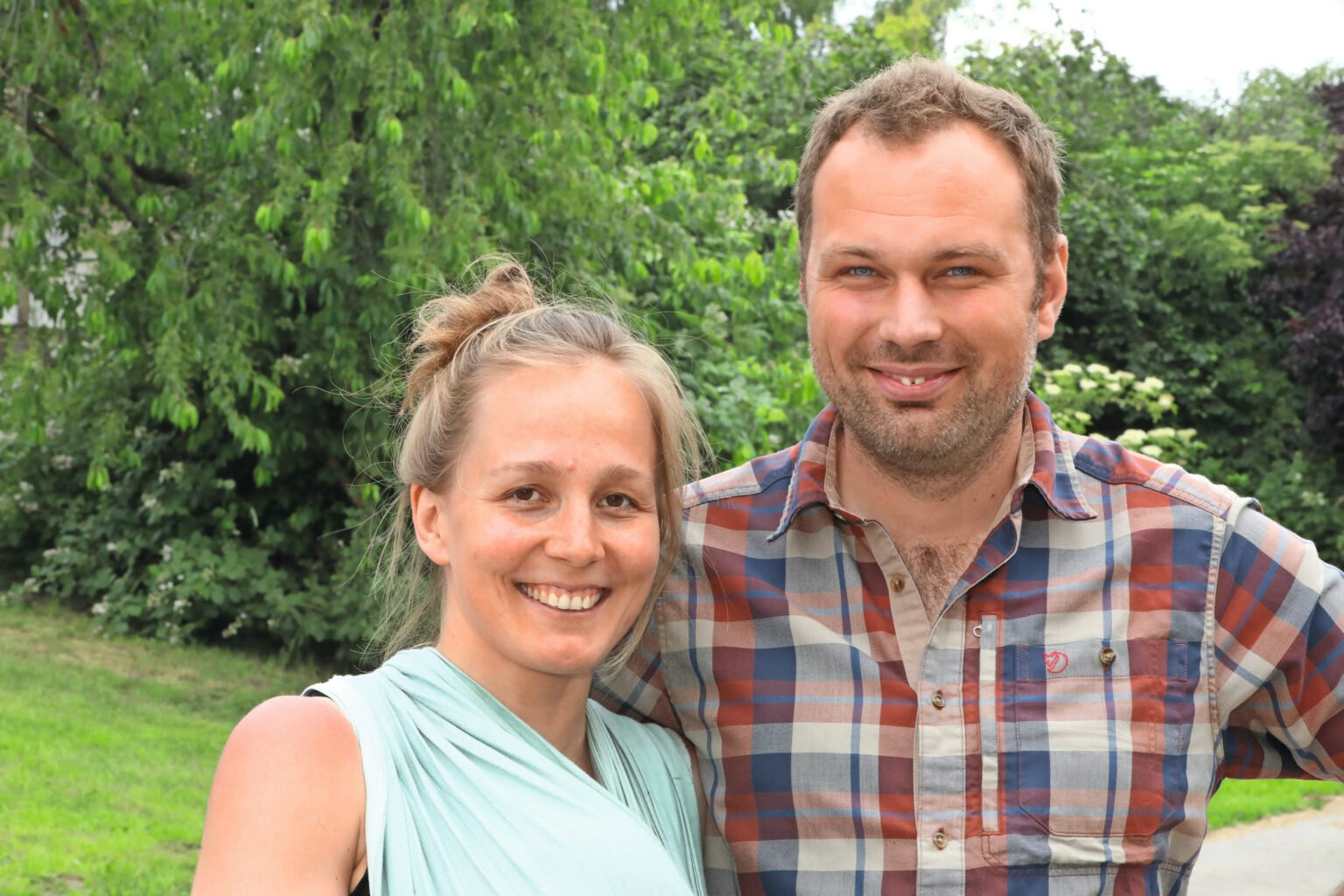 Fenja Meiners (30) and Adrian Koch (31) keep 750 dairy cows and 550 young cattle in Butzow, Germany.